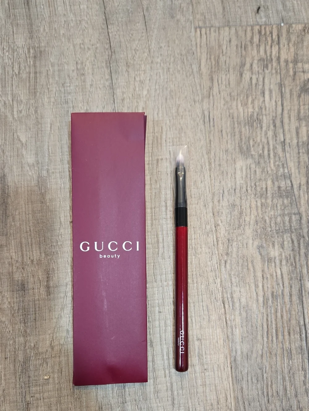 New! Gucci Beauty Lip Brush